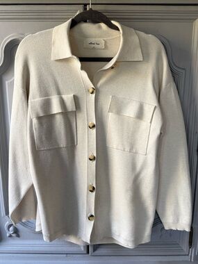 Wilfred Cream Buttoned Sweater